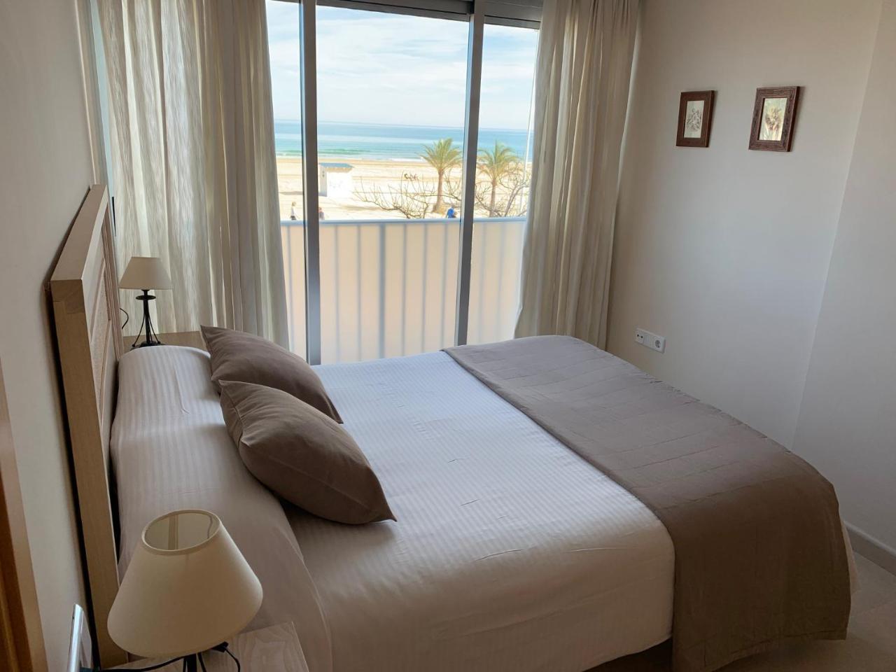 Beach I Gandia Luaran gambar